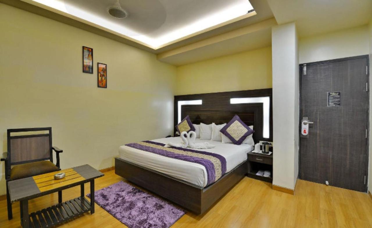Hotel Samrat Jabalpur Eksteriør bilde