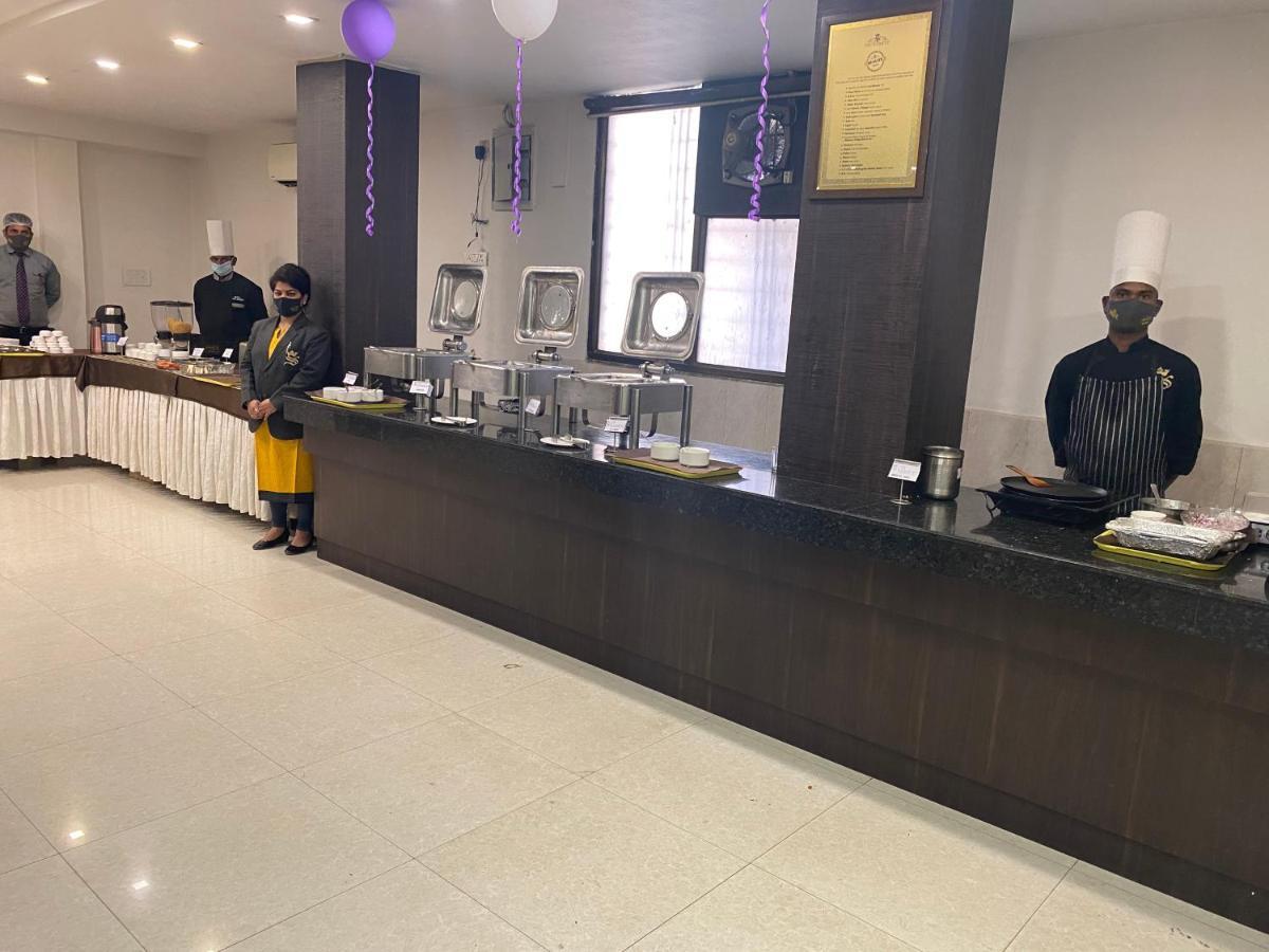 Hotel Samrat Jabalpur Eksteriør bilde