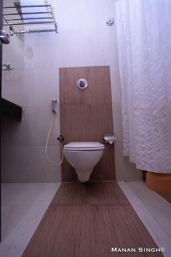 Hotel Samrat Jabalpur Eksteriør bilde