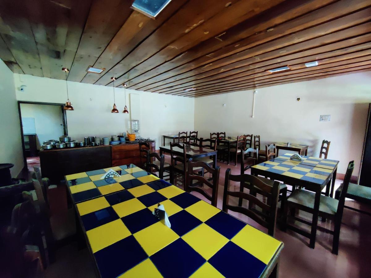 Hotel Samrat Jabalpur Eksteriør bilde